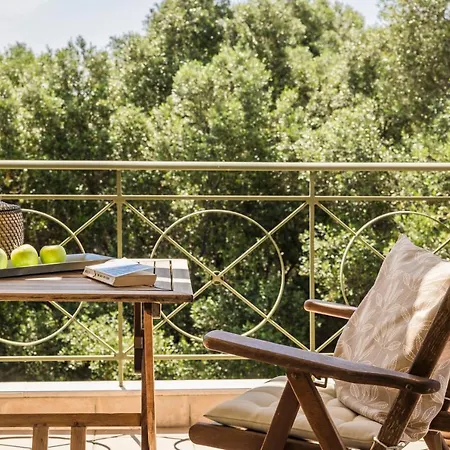 Oleanna - Elena Svoronata