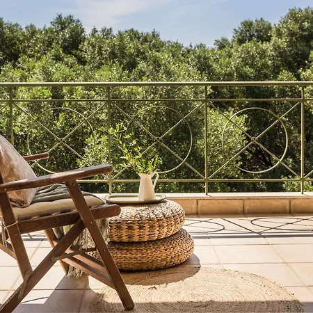 Oleanna - Elena Svoronata