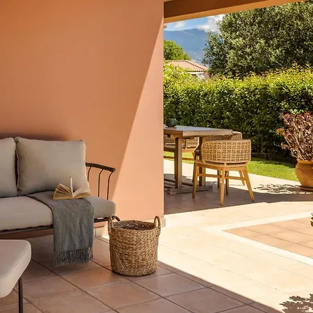 וילה Oleanna - Elena