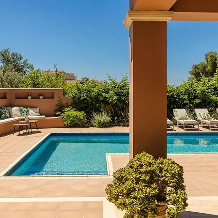 וילה Oleanna - Elena *