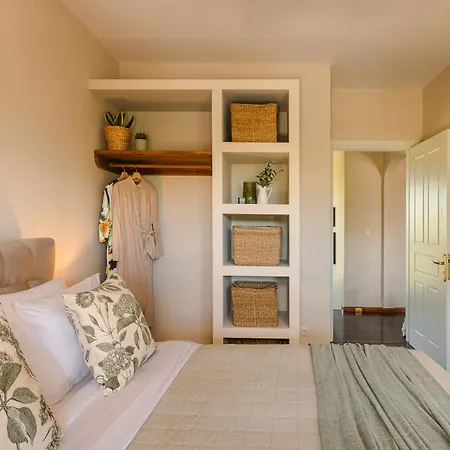 Oleanna - Elena סבורונטה